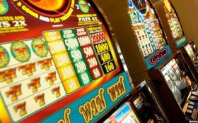 Halaman utama Kasino Tower Rush menampilkan koleksi permainan kasino online terlengkap dengan jackpot dan bonus menarik